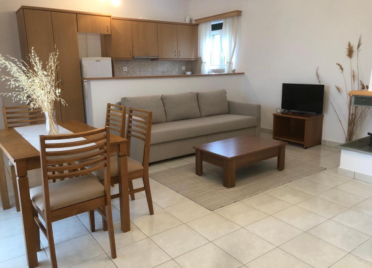 Politia Villas Karystos  Extérieur photo