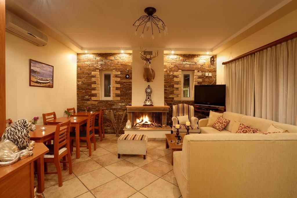 Politia Villas Karystos  Extérieur photo